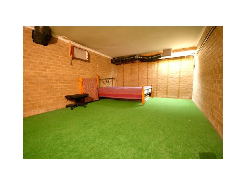 112 Uriarra Road, Queanbeyan NSW 2620
