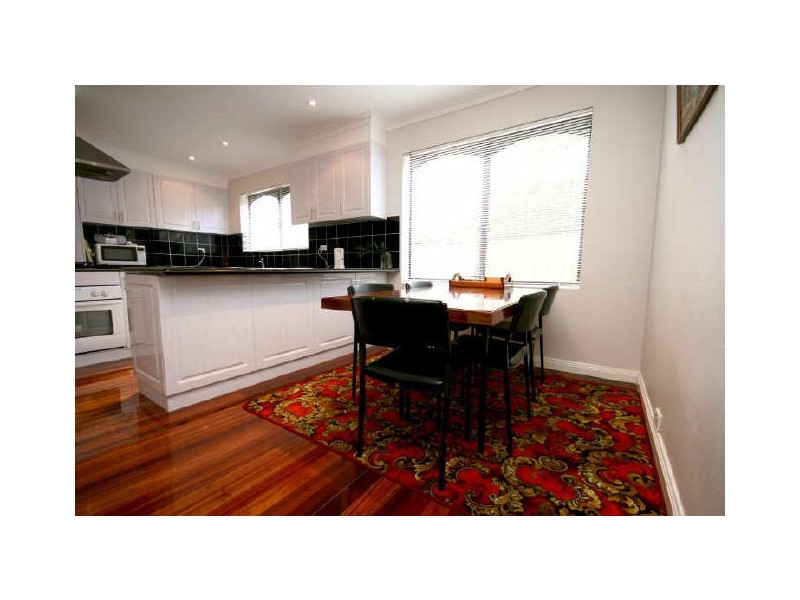 112 Uriarra Road, Queanbeyan NSW 2620