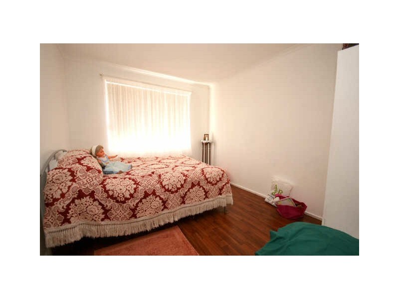 2 Cassinia Street, Queanbeyan NSW 2620