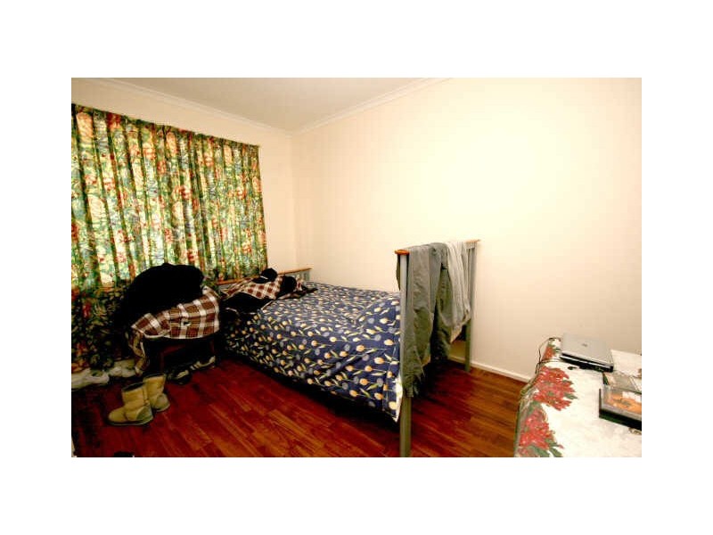 2 Cassinia Street, Queanbeyan NSW 2620