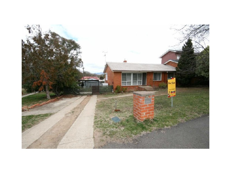 62 Kitchener Street, Hughes ACT 2605