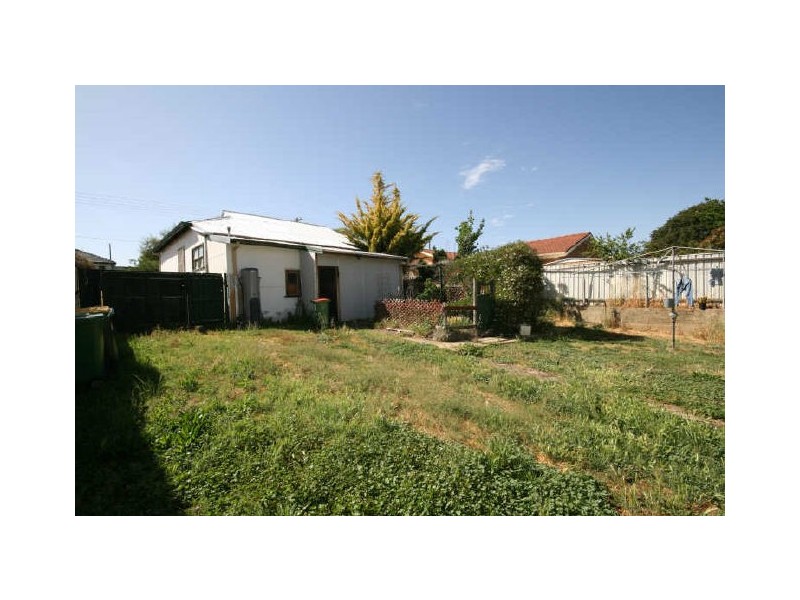 11 Ross Road, Queanbeyan NSW 2620