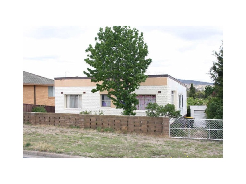 8 O’Neill Street, Queanbeyan NSW 2620