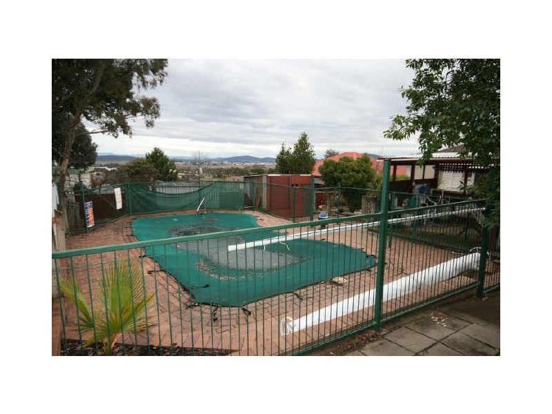 3 Bendora Avenue, Queanbeyan NSW 2620