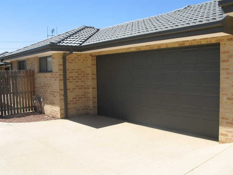 1/21 Stornaway Road, Queanbeyan NSW 2620
