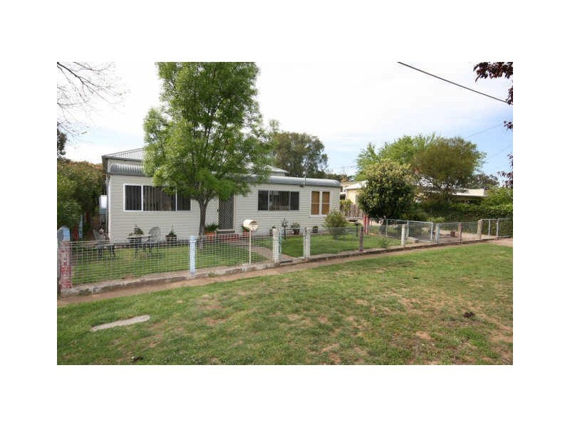 14 River Street, Queanbeyan NSW 2620