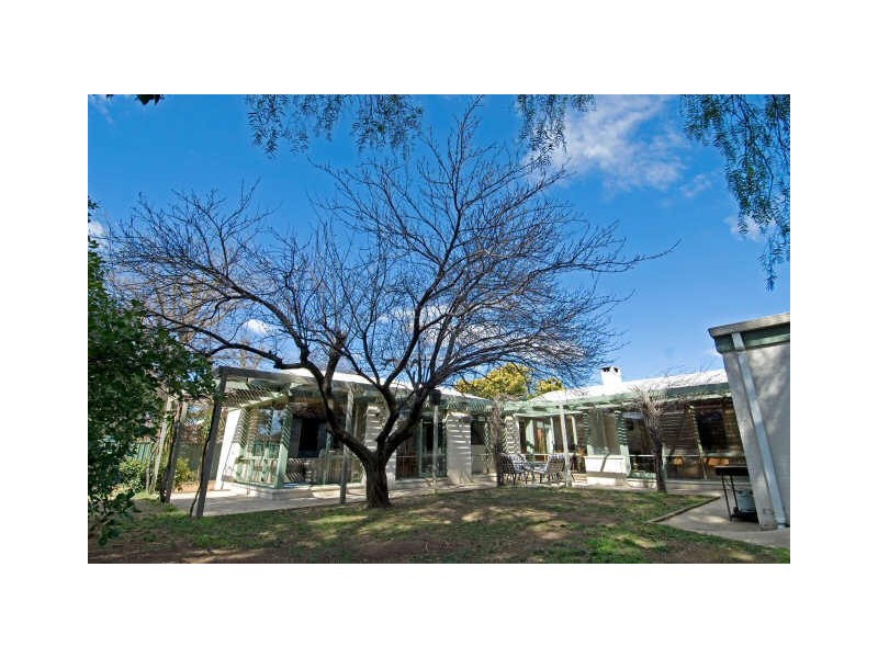 13 Munro Road, Queanbeyan NSW 2620