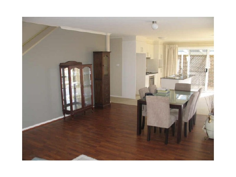 1/23 Donald Road, Queanbeyan NSW 2620