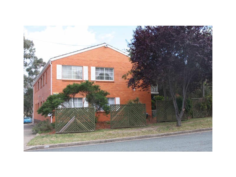 4/1 Hybon Avenue, Queanbeyan NSW 2620