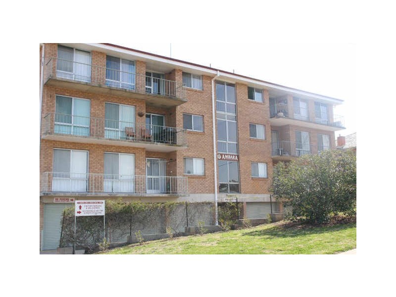 4/17 Carinya Street, Queanbeyan NSW 2620