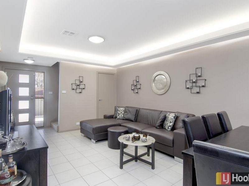 3/4 Erin Street, Queanbeyan NSW 2620