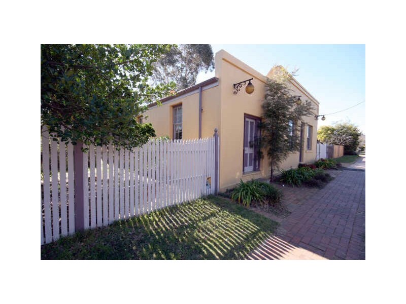 38 MacQuoid Street, Queanbeyan NSW 2620