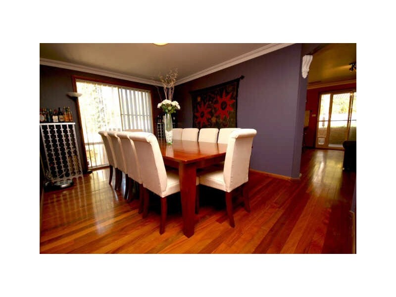 66 Candlebark Road, Queanbeyan NSW 2620