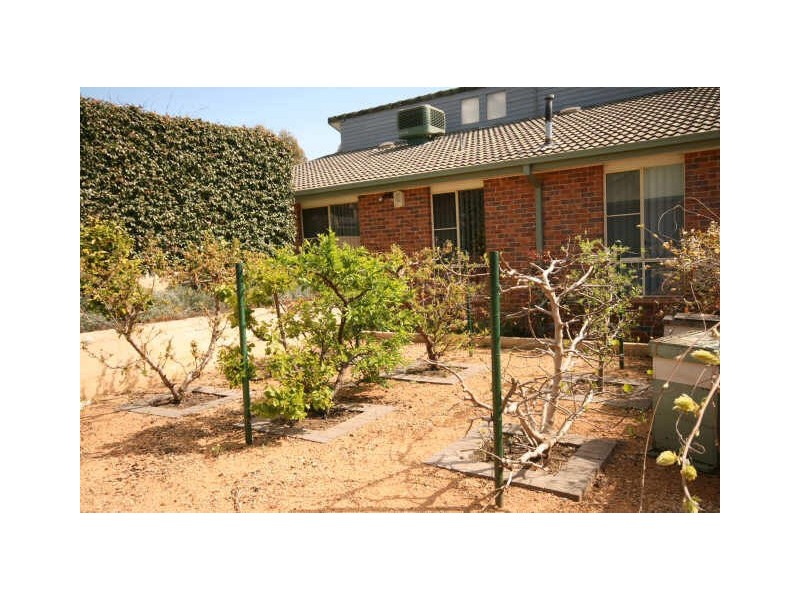 66 Candlebark Road, Queanbeyan NSW 2620