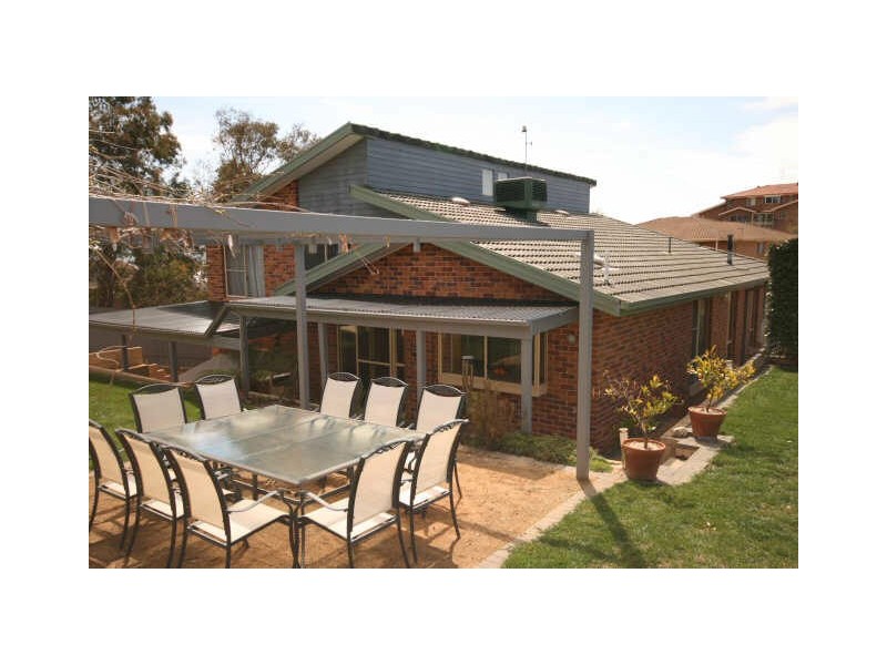 66 Candlebark Road, Queanbeyan NSW 2620