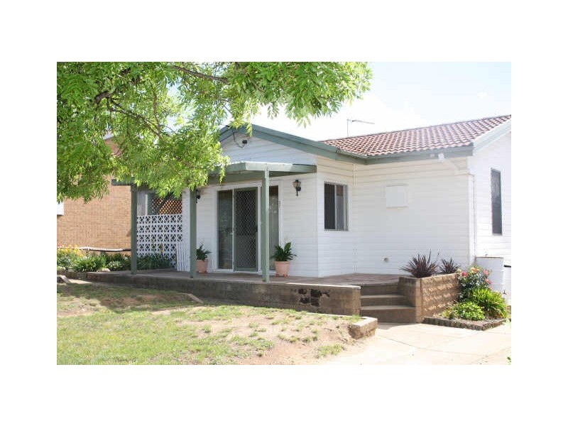 57 Ross Road, Queanbeyan NSW 2620