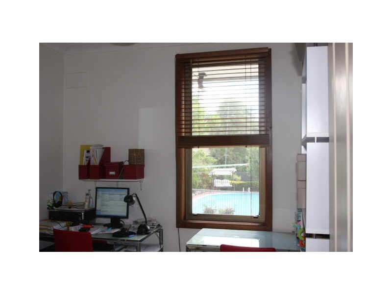 57 Ross Road, Queanbeyan NSW 2620