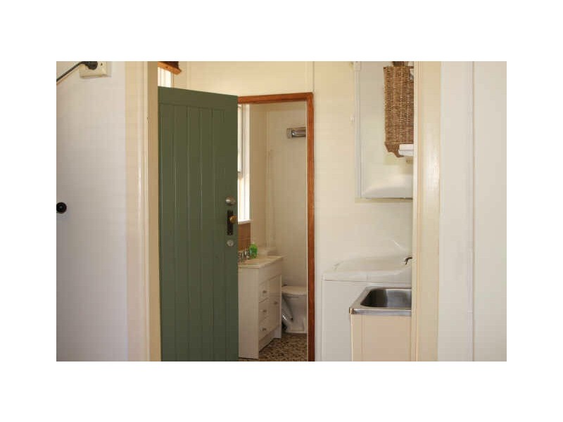 57 Ross Road, Queanbeyan NSW 2620