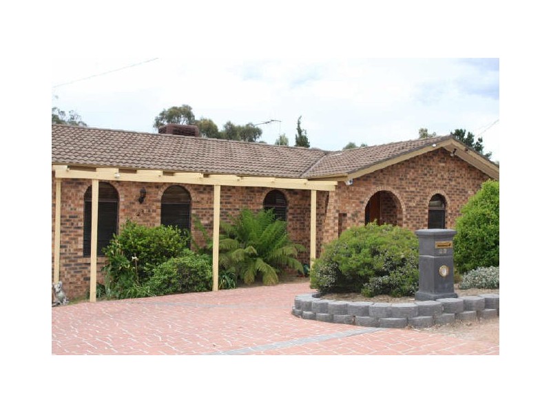 23 Muir Place, Queanbeyan NSW 2620