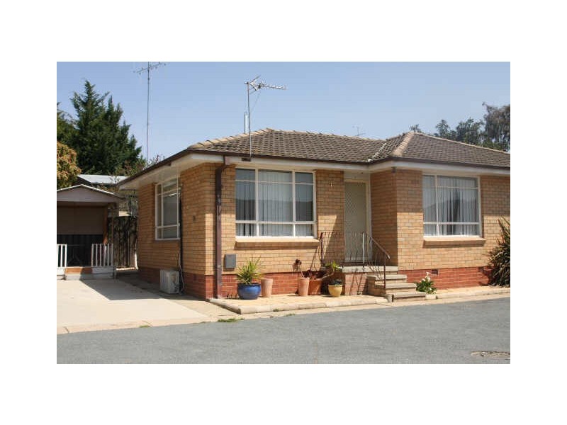 1/73 Tharwa Road, Queanbeyan NSW 2620