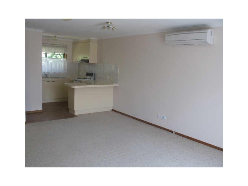 4/6 Brook Street, Queanbeyan NSW 2620