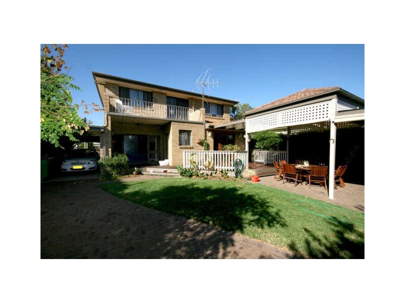 7 Park Street, Queanbeyan NSW 2620