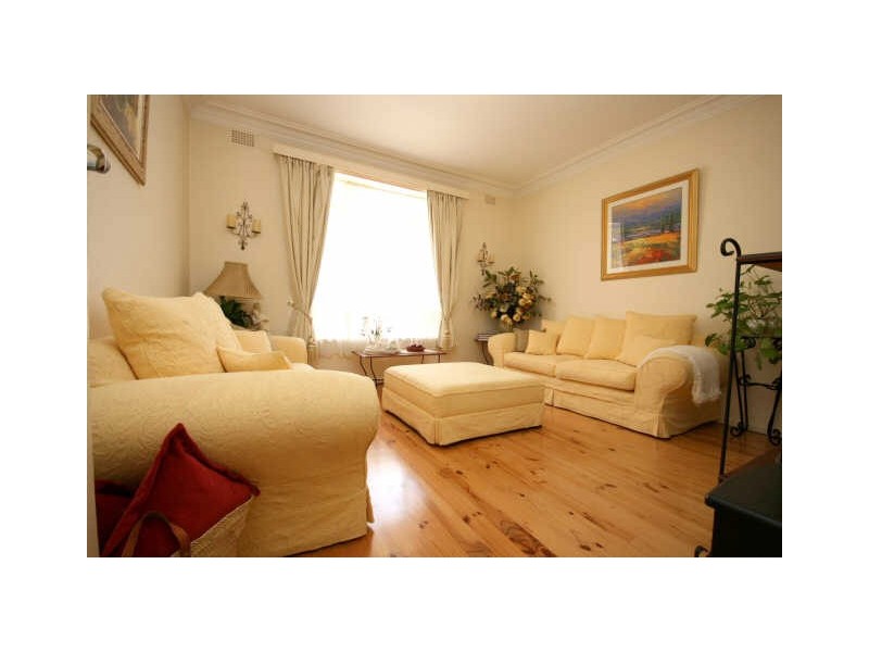 4 Leck Street, Queanbeyan NSW 2620