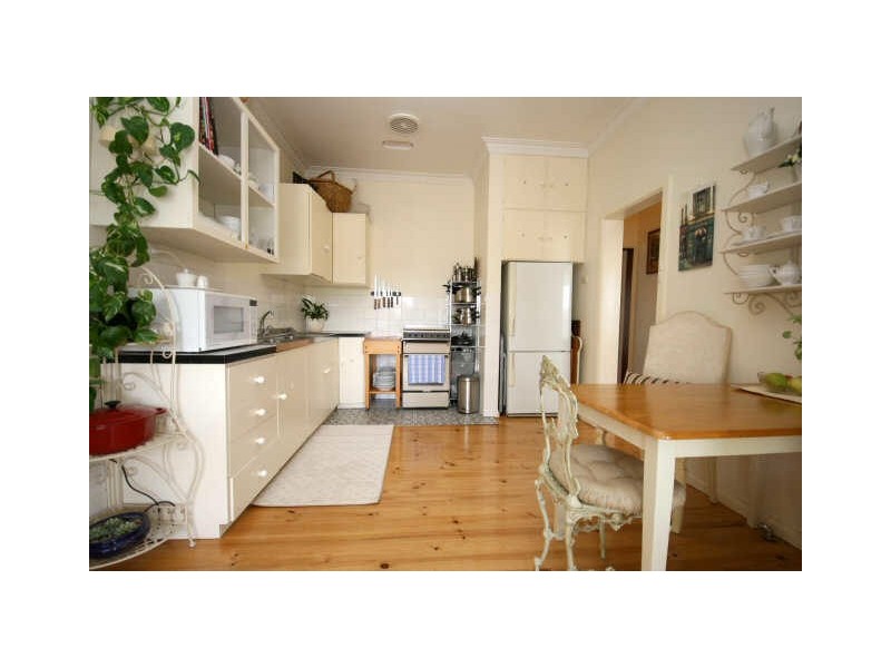 4 Leck Street, Queanbeyan NSW 2620