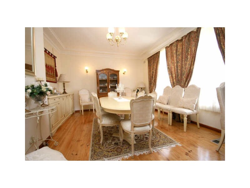 4 Leck Street, Queanbeyan NSW 2620