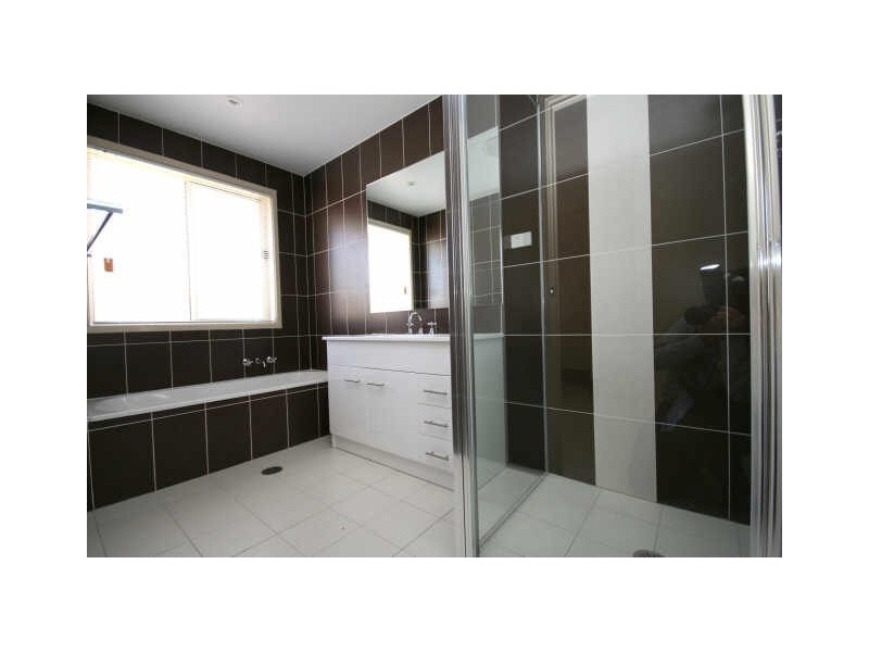 25 Tennyson Drive- Carwoola Gardens, Queanbeyan NSW 2620