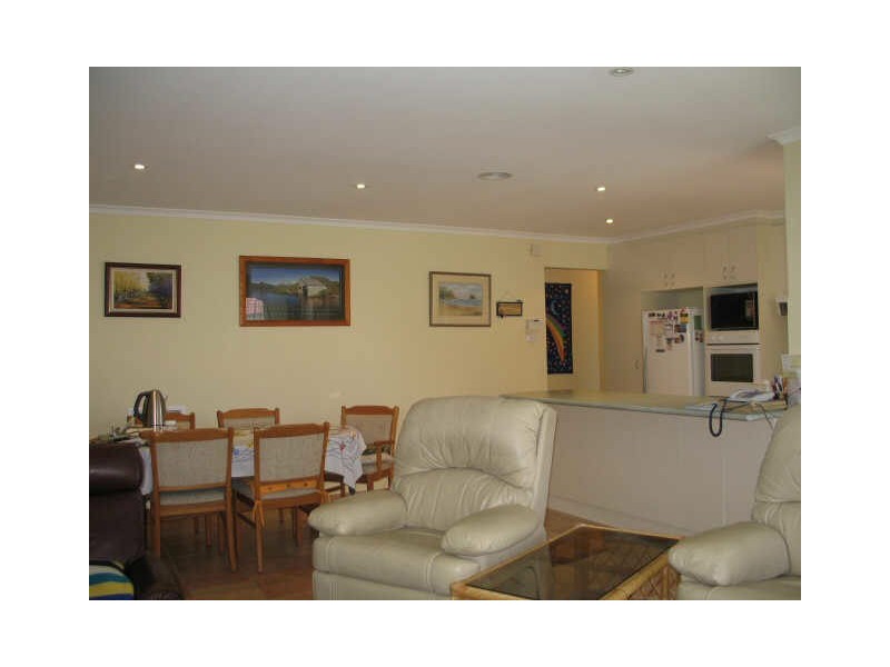 44 Thomas Royal Gardens, Queanbeyan NSW 2620