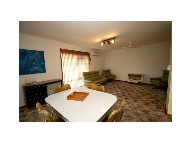 2/92 Collett Street, Queanbeyan NSW 2620