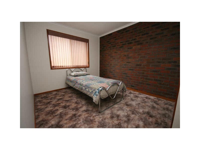 2/92 Collett Street, Queanbeyan NSW 2620