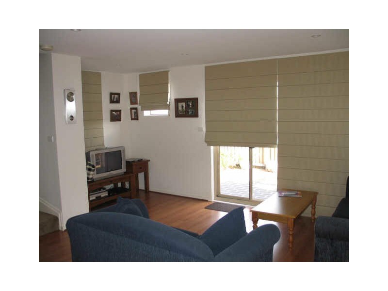 12/33 MacQuoid Street, Queanbeyan NSW 2620