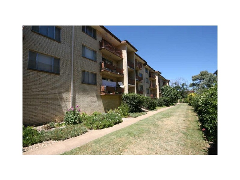 15/52 Trinculo Place, Queanbeyan NSW 2620