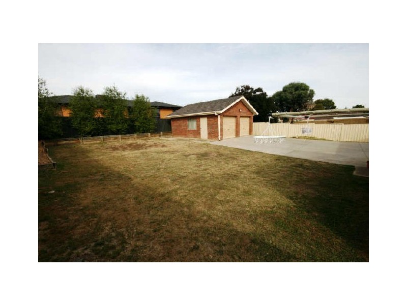 23 Crest Park Parade, Queanbeyan NSW 2620