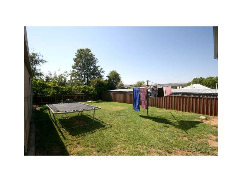 64 Ross Road, Queanbeyan NSW 2620