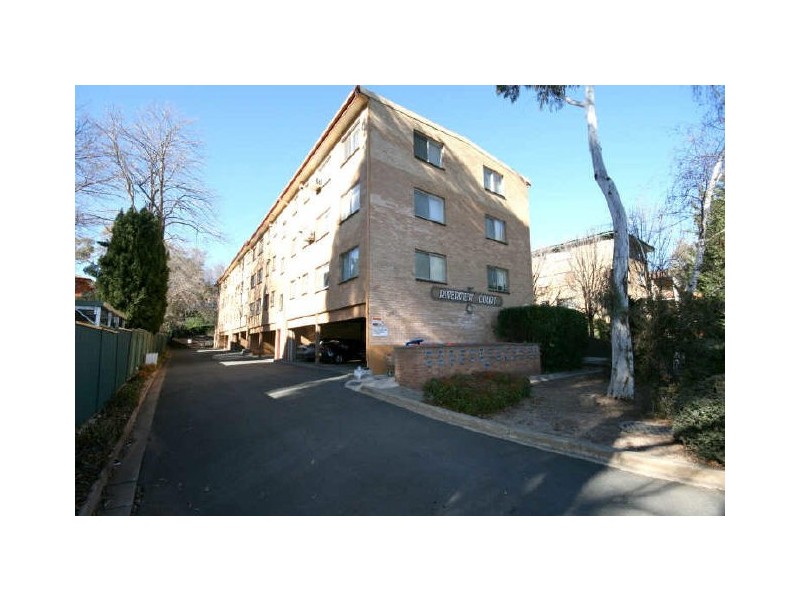 17/46 Trinculo Place, Queanbeyan NSW 2620