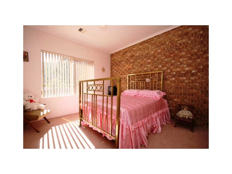 34 Taylor Place, Queanbeyan NSW 2620