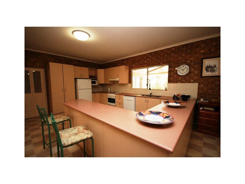 34 Taylor Place, Queanbeyan NSW 2620