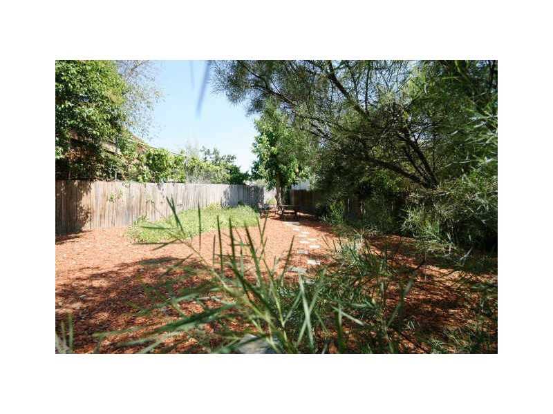 16 Candlebark Road, Queanbeyan NSW 2620