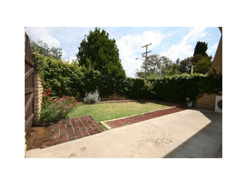 3/20 Donald Road, Queanbeyan NSW 2620