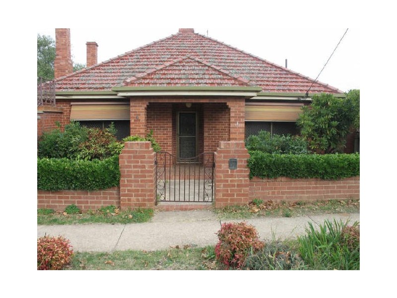 7 Symonds Street, Queanbeyan NSW 2620