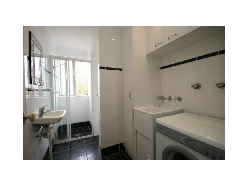 9/18 Trinculo Place, Queanbeyan NSW 2620