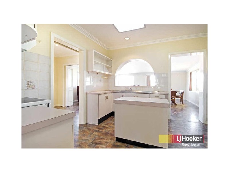 27 Kathleen Street, Queanbeyan NSW 2620