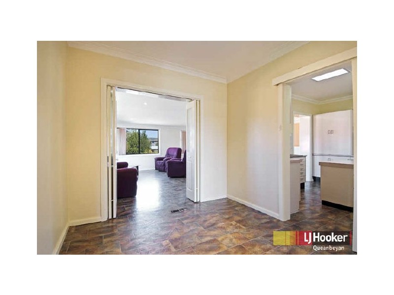 27 Kathleen Street, Queanbeyan NSW 2620