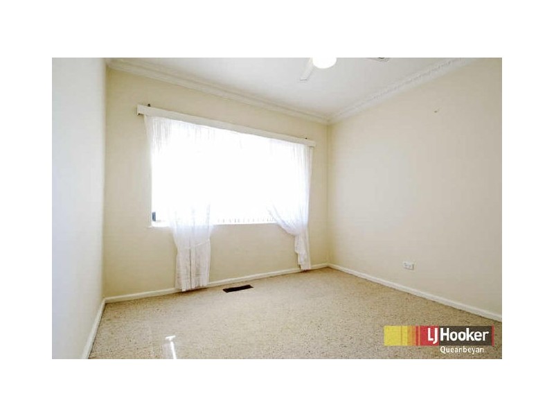 27 Kathleen Street, Queanbeyan NSW 2620