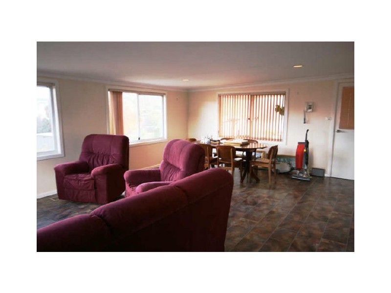 27 Kathleen Street, Queanbeyan NSW 2620