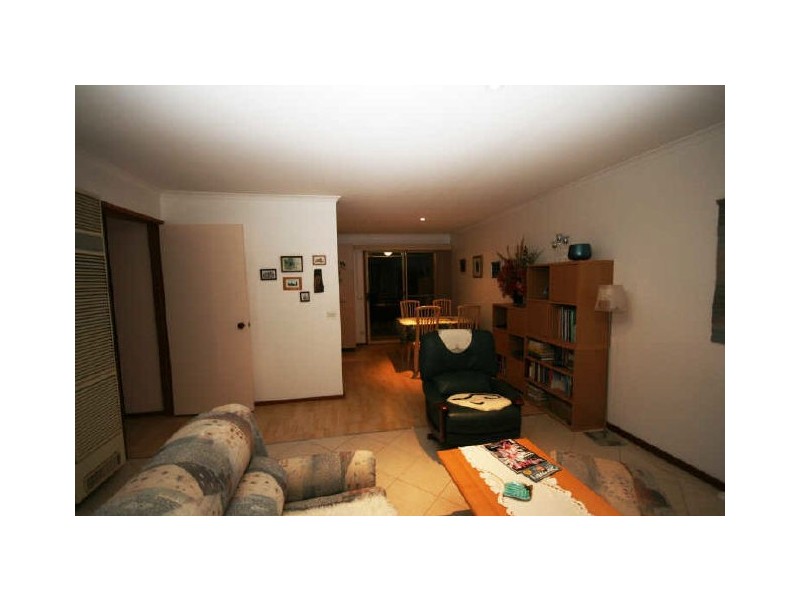 22/27 Elm Way, Jerrabomberra NSW 2619