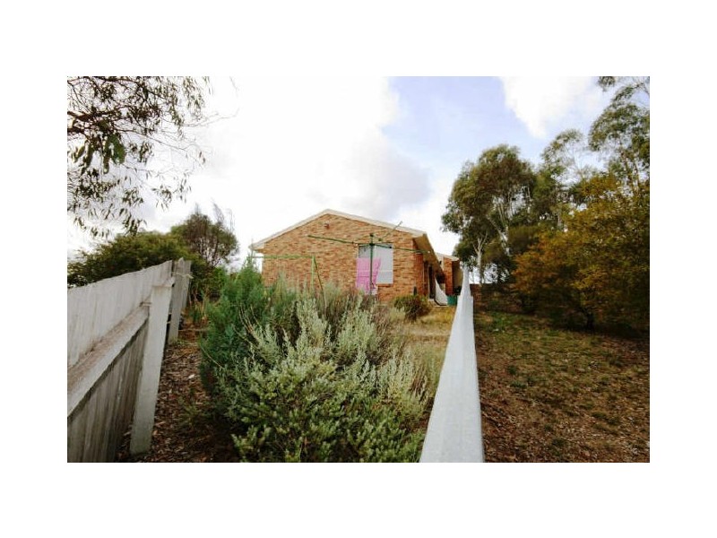 1&2/40 Emery Crescent, Queanbeyan NSW 2620